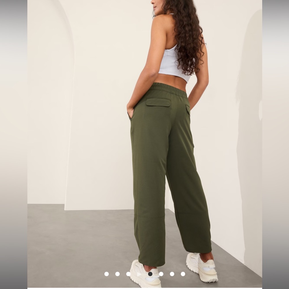 Athleta Cargo Pant Joggers